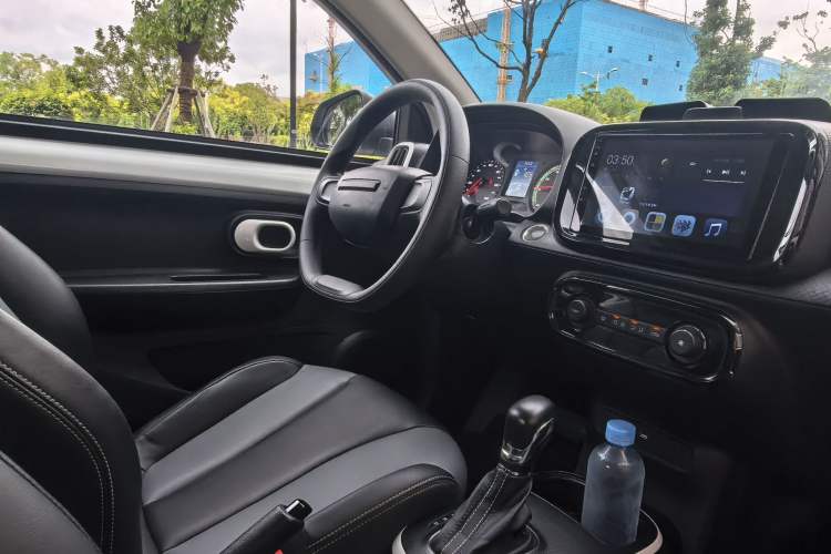Used Roewe Clever 2022 311km QiQi BoBo Edition Interior 5