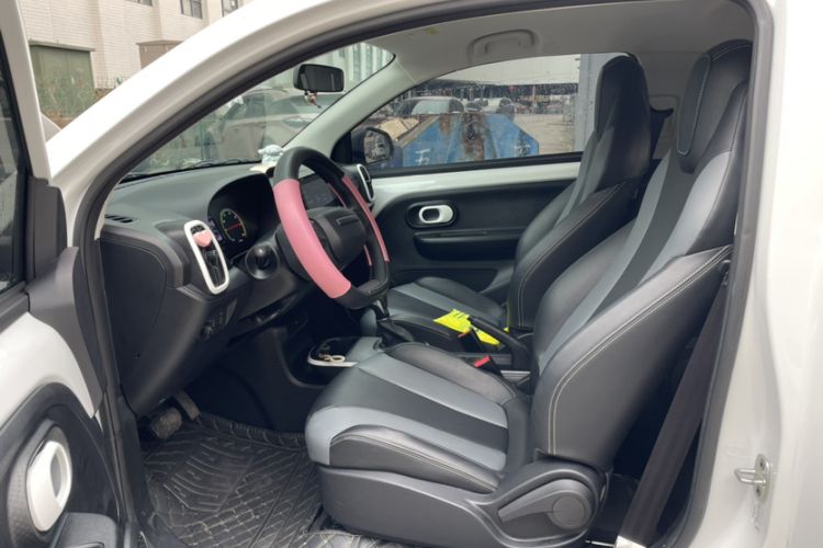 Used Roewe Clever 2022 311km QiQi BoBo Edition Interior 6
