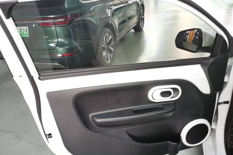 Used Roewe Clever 2022 311km QiQi BoBo Edition Interior 7