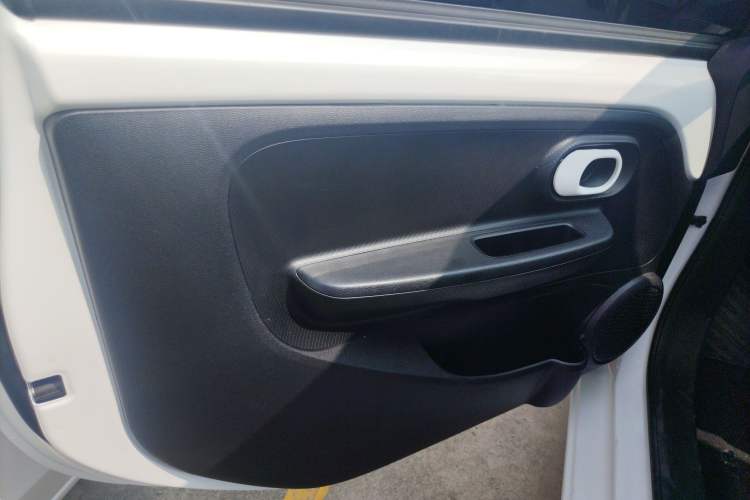 Used Roewe Clever 2022 311km QiQi BoBo Edition Interior 7