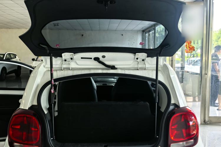 Used Roewe Clever 2022 311km QiQi BoBo Edition Interior 8