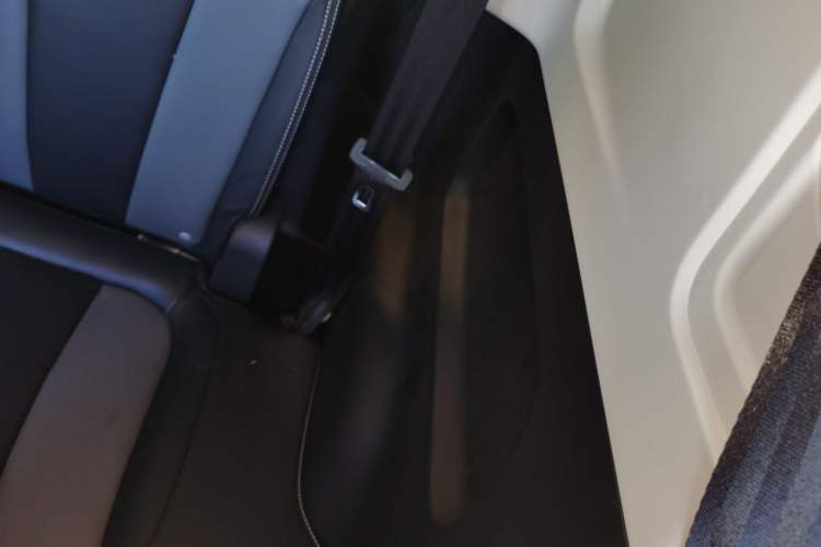 Used Roewe Clever 2022 311km QiQi BoBo Edition Interior 8