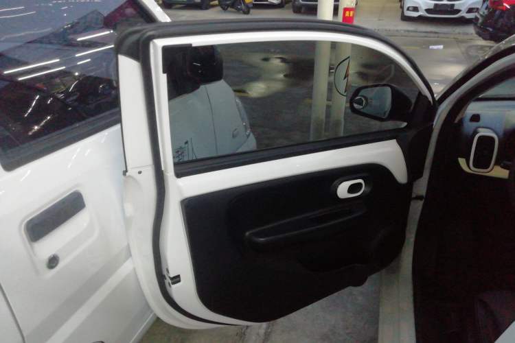 Used Roewe Clever 2022 311km QiQi BoBo Edition Left Front Door Interior