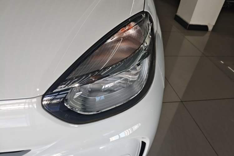 Used Roewe Clever 2022 311km QiQi BoBo Edition Left Front Headlight