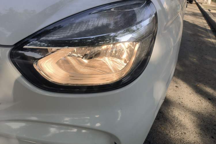 Used Roewe Clever 2022 311km QiQi BoBo Edition Left Front Headlight