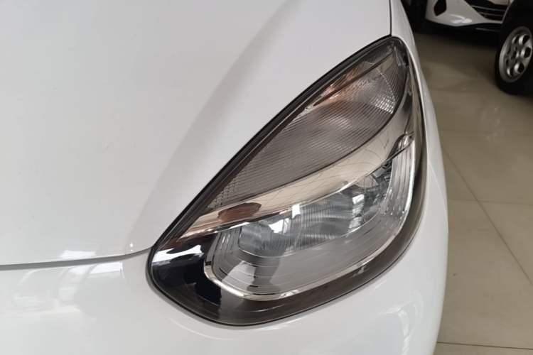 Used Roewe Clever 2022 311km QiQi BoBo Edition Left Front Headlight