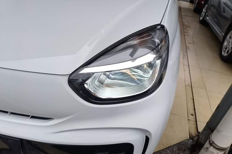Used Roewe Clever 2022 311km QiQi BoBo Edition Left Front Headlight