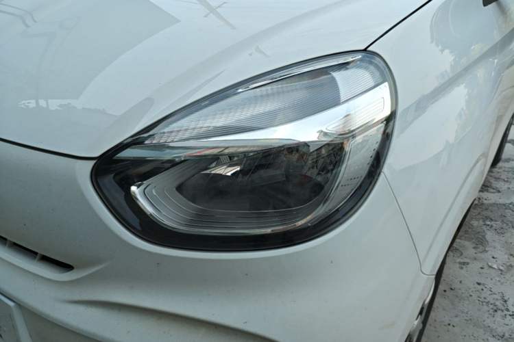 Used Roewe Clever 2022 311km QiQi BoBo Edition Left Front Headlight