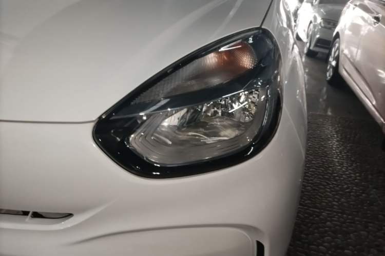 Used Roewe Clever 2022 311km QiQi BoBo Edition Left Front Headlight