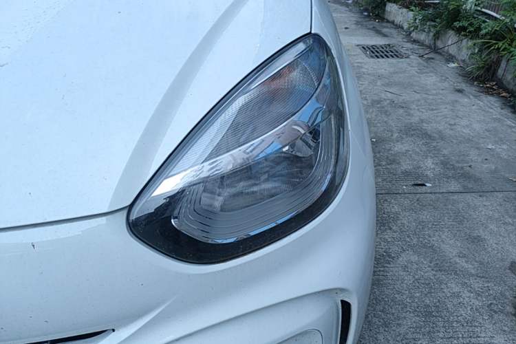 Used Roewe Clever 2022 311km QiQi BoBo Edition Left Front Headlight