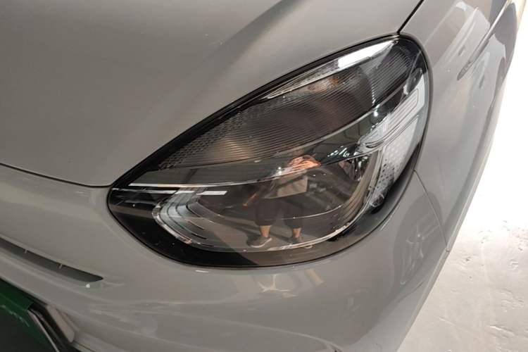 Used Roewe Clever 2022 311km QiQi BoBo Edition Left Front Headlight