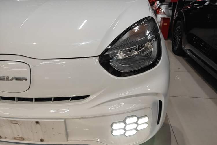 Used Roewe Clever 2022 311km QiQi BoBo Edition Left Front Headlight