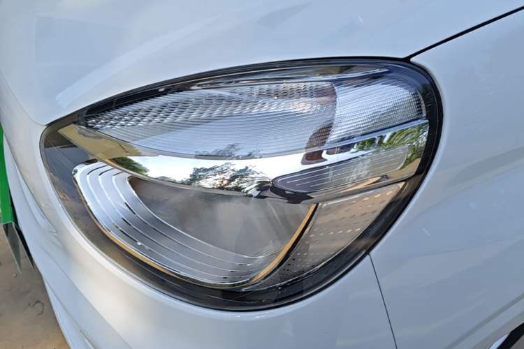 Used Roewe Clever 2022 311km QiQi BoBo Edition Left Front Headlight