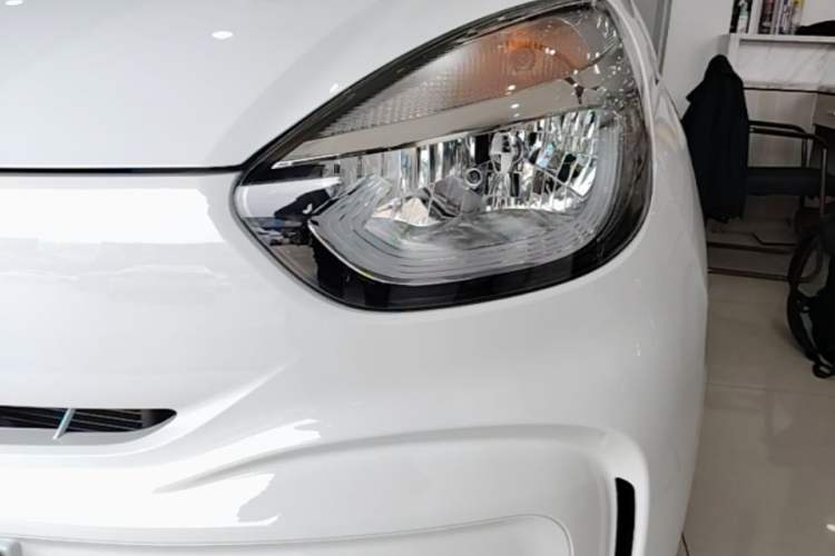Used Roewe Clever 2022 311km QiQi BoBo Edition Left Front Headlight