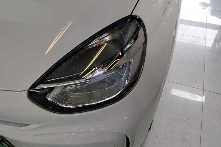 Used Roewe Clever 2022 311km QiQi BoBo Edition Left Front Headlight