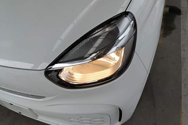 Used Roewe Clever 2022 311km QiQi BoBo Edition Left Front Headlight