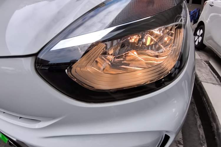 Used Roewe Clever 2022 311km QiQi BoBo Edition Left Front Headlight