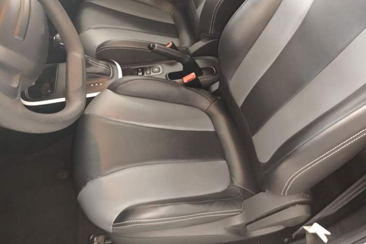 Used Roewe Clever 2022 311km QiQi BoBo Edition Left Front Seat