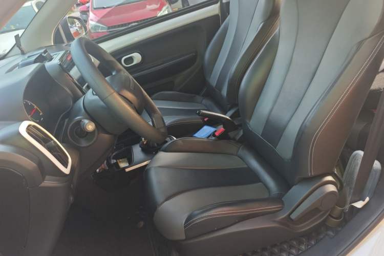Used Roewe Clever 2022 311km QiQi BoBo Edition Left Front Seat