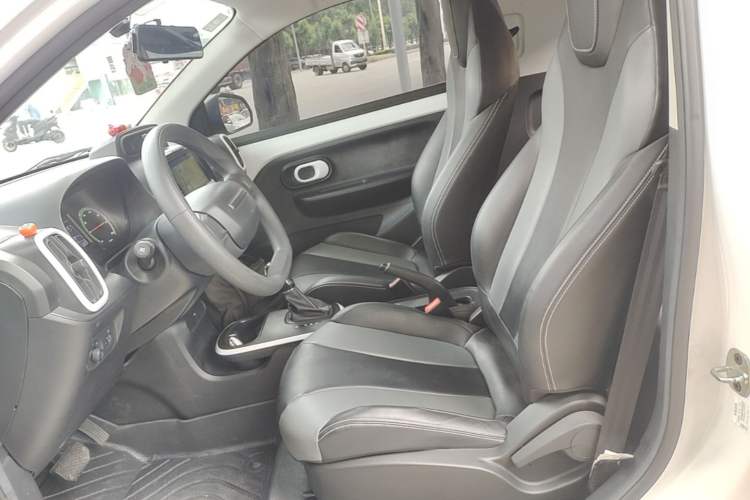Used Roewe Clever 2022 311km QiQi BoBo Edition Left Front Seat