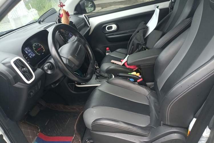 Used Roewe Clever 2022 311km QiQi BoBo Edition Left Front Seat