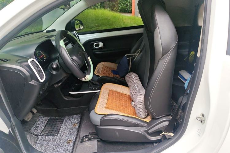 Used Roewe Clever 2022 311km QiQi BoBo Edition Left Front Seat