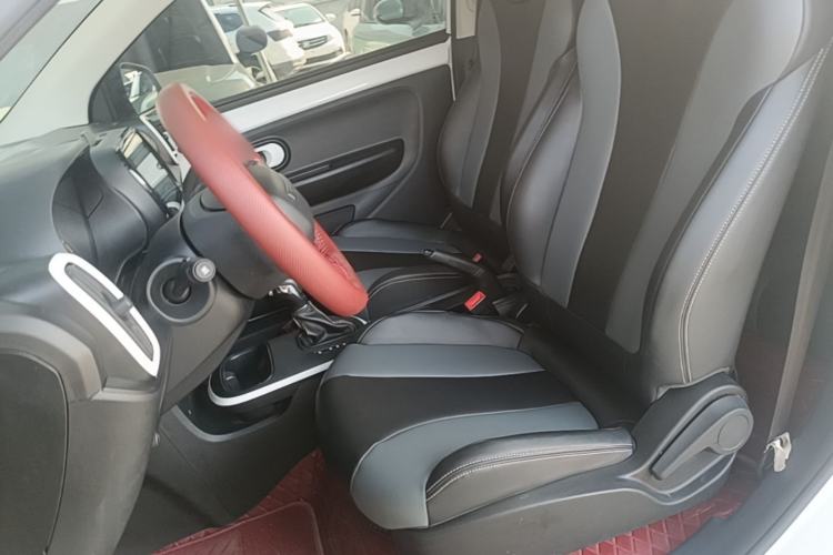 Used Roewe Clever 2022 311km QiQi BoBo Edition Left Front Seat