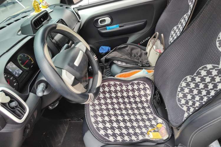 Used Roewe Clever 2022 311km QiQi BoBo Edition Left Front Seat