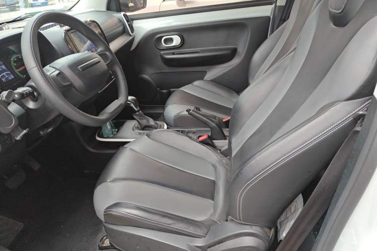 Used Roewe Clever 2022 311km QiQi BoBo Edition Left Front Seat
