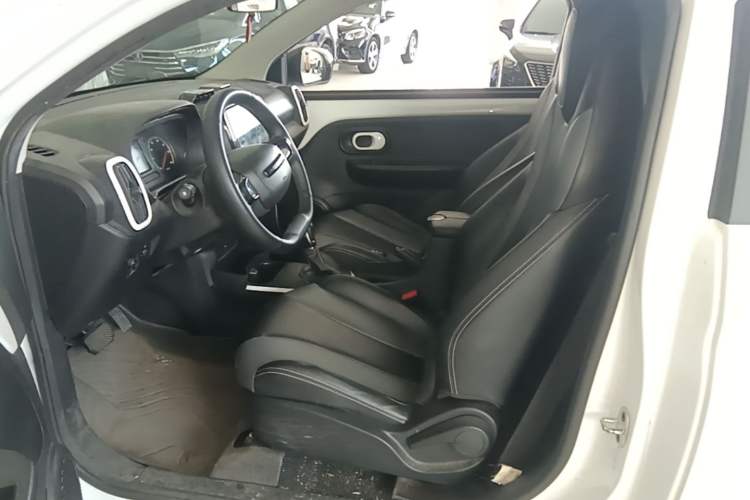 Used Roewe Clever 2022 311km QiQi BoBo Edition Left Front Seat