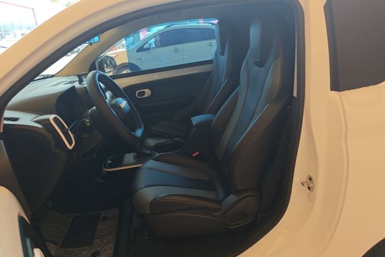Used Roewe Clever 2022 311km QiQi BoBo Edition Left Front Seat