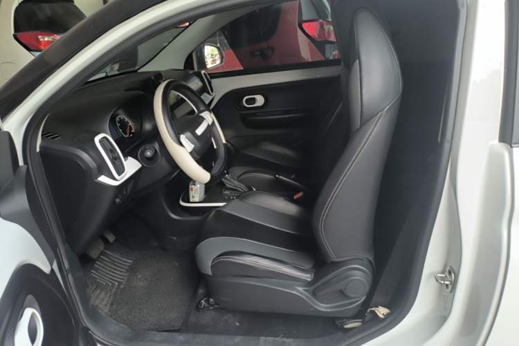Used Roewe Clever 2022 311km QiQi BoBo Edition Left Front Seat