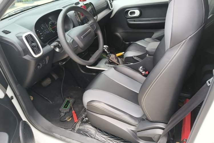 Used Roewe Clever 2022 311km QiQi BoBo Edition Left Front Seat