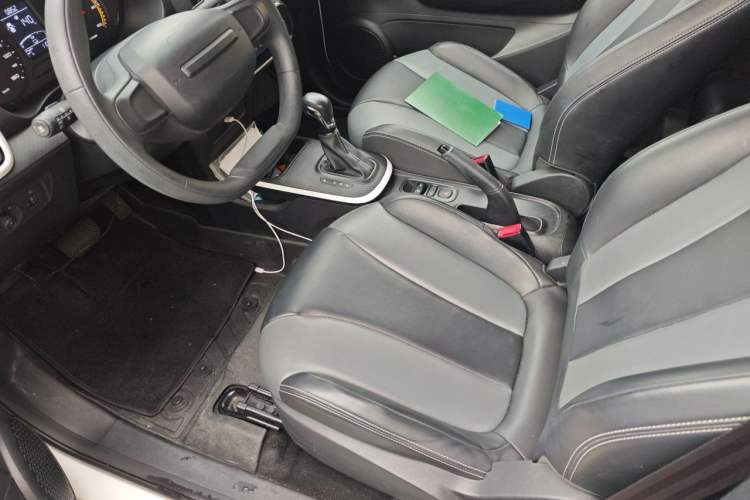 Used Roewe Clever 2022 311km QiQi BoBo Edition Left Front Seat