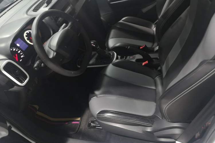 Used Roewe Clever 2022 311km QiQi BoBo Edition Left Front Seat