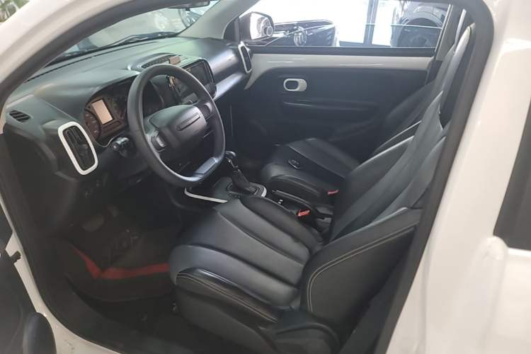 Used Roewe Clever 2022 311km QiQi BoBo Edition Left Front Seat
