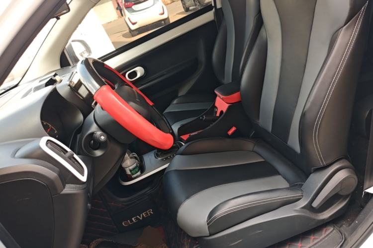 Used Roewe Clever 2022 311km QiQi BoBo Edition Left Front Seat