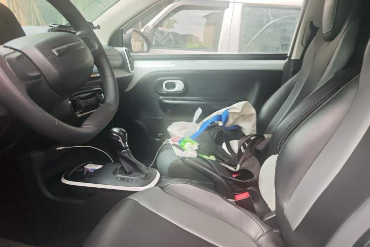 Used Roewe Clever 2022 311km QiQi BoBo Edition Left Front Seat