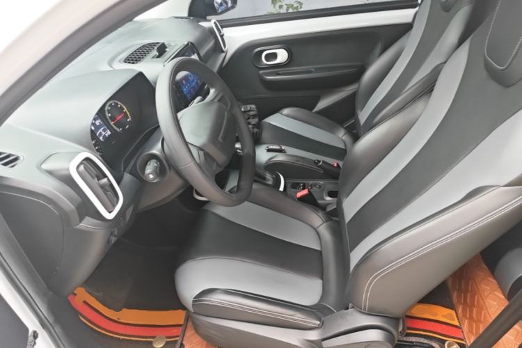 Used Roewe Clever 2022 311km QiQi BoBo Edition Left Front Seat