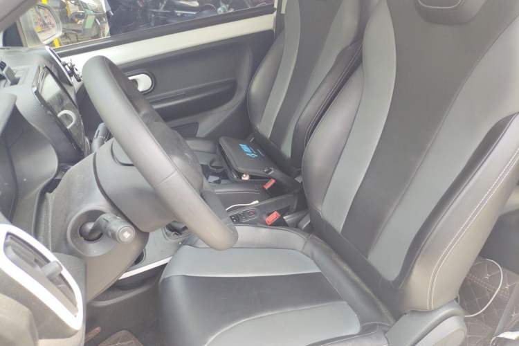 Used Roewe Clever 2022 311km QiQi BoBo Edition Left Front Seat