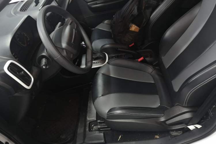 Used Roewe Clever 2022 311km QiQi BoBo Edition Left Front Seat