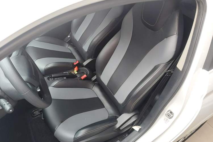 Used Roewe Clever 2022 311km QiQi BoBo Edition Left Front Seat
