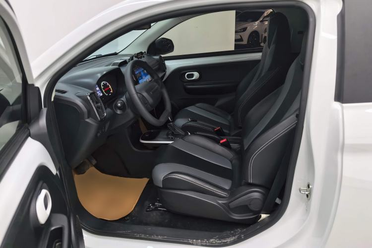Used Roewe Clever 2022 311km QiQi BoBo Edition Left Front Seat