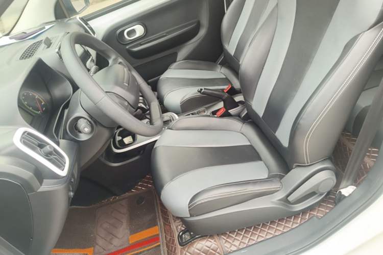 Used Roewe Clever 2022 311km QiQi BoBo Edition Left Front Seat