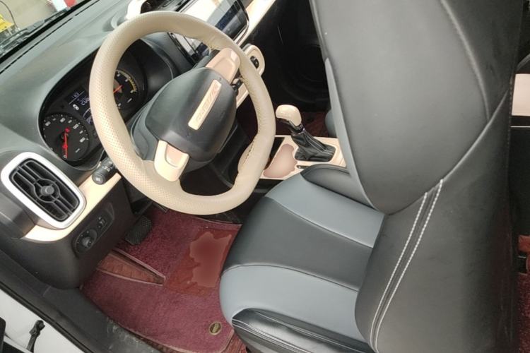 Used Roewe Clever 2022 311km QiQi BoBo Edition Left Front Seat