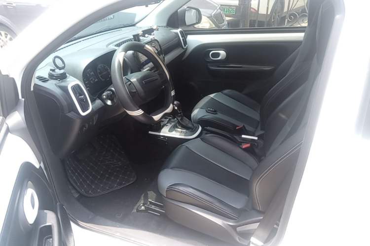 Used Roewe Clever 2022 311km QiQi BoBo Edition Left Front Seat