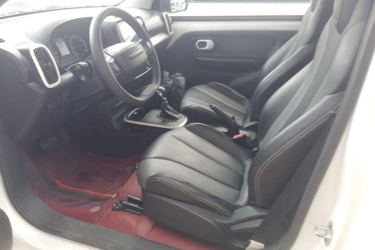 Used Roewe Clever 2022 311km QiQi BoBo Edition Left Front Seat