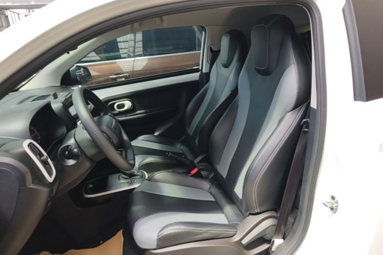 Used Roewe Clever 2022 311km QiQi BoBo Edition Left Front Seat