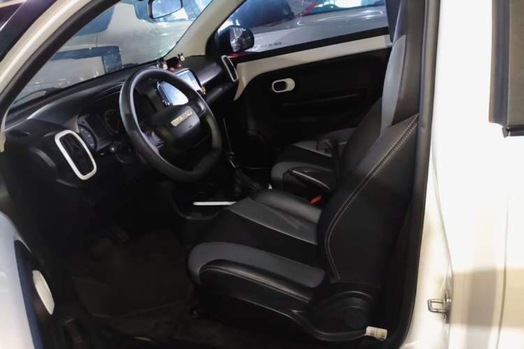Used Roewe Clever 2022 311km QiQi BoBo Edition Left Front Seat