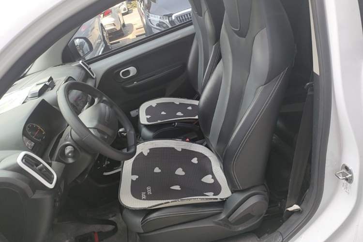 Used Roewe Clever 2022 311km QiQi BoBo Edition Left Front Seat